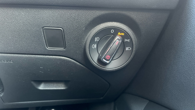 SEAT Leon 1.5 TSI EVO 150 FR Black Edition [EZ] 5dr DSG Petrol Hatchback